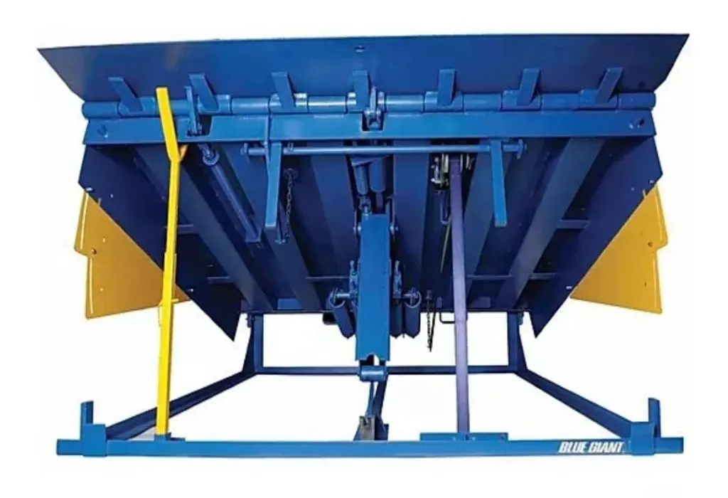 : Fotográfia de una rampa mecánica que está dentro de la categoria de cortinas metalicas enrollables