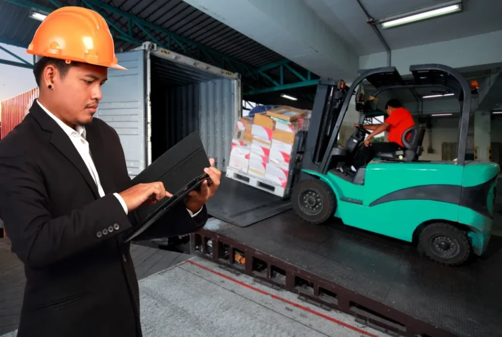 Mantenimiento de rampas hidráulicas: Señales de que necesitan servicio